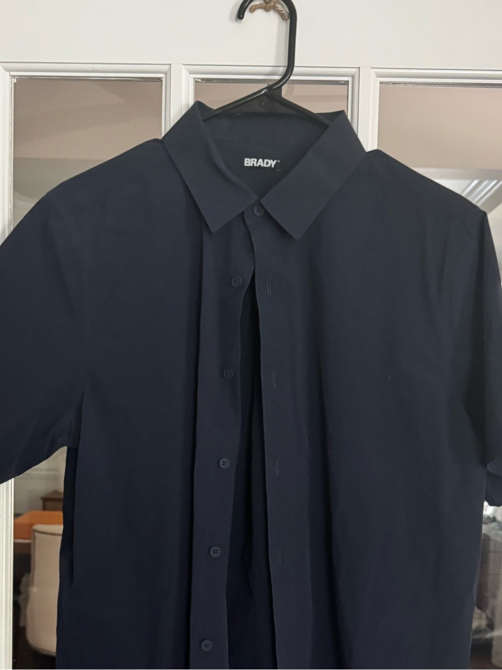 BRADY Men's Short-Sleeve Button-Down Shirt in Navy